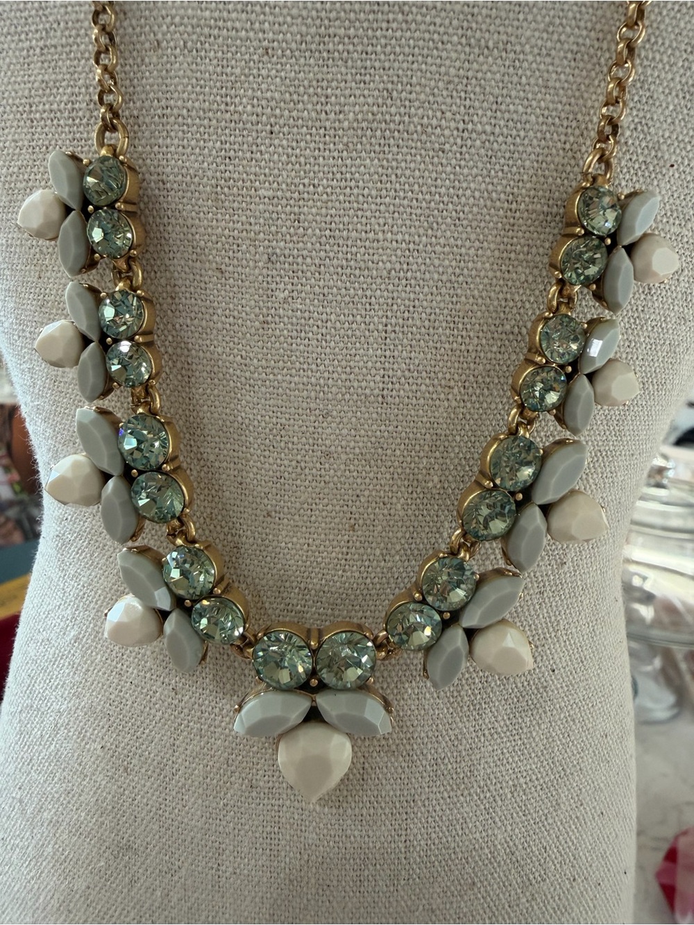 J.Crew Statement Necklace Cream
Green Gray Gold Tone Loop Chain